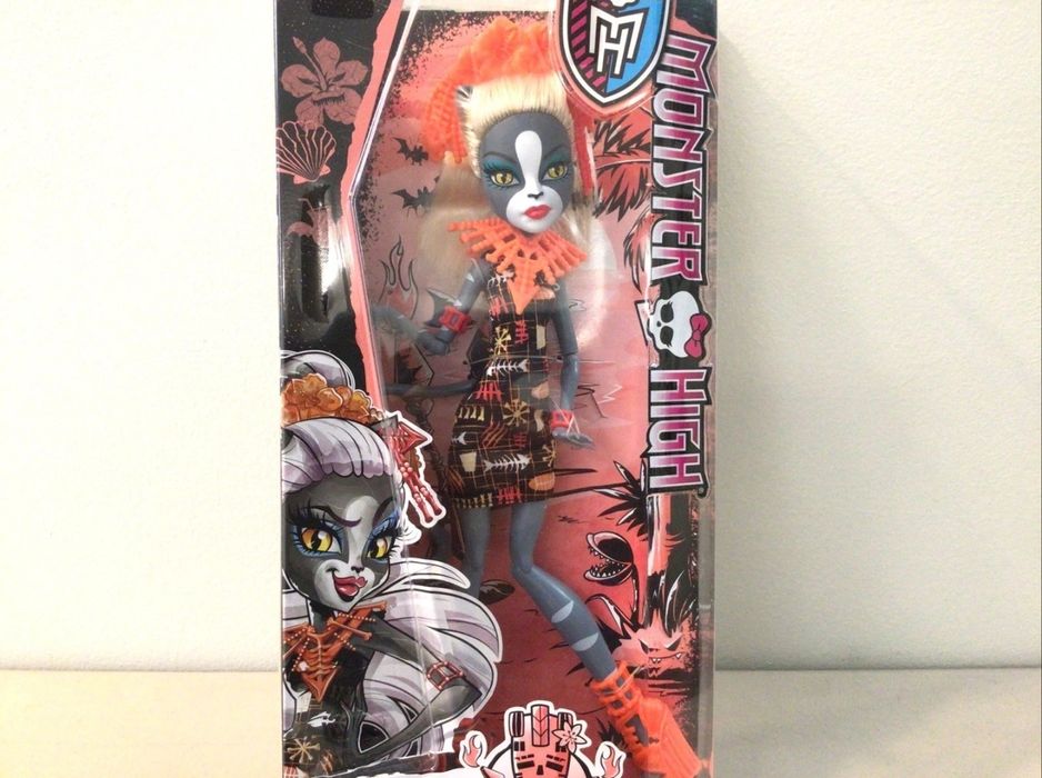 Лялька Мяулодія "Монстричні канікули"