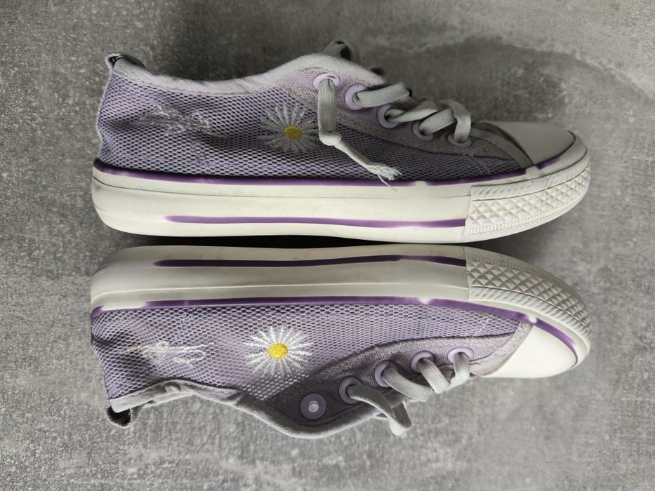 Ażurowe trampki Nelli Blu