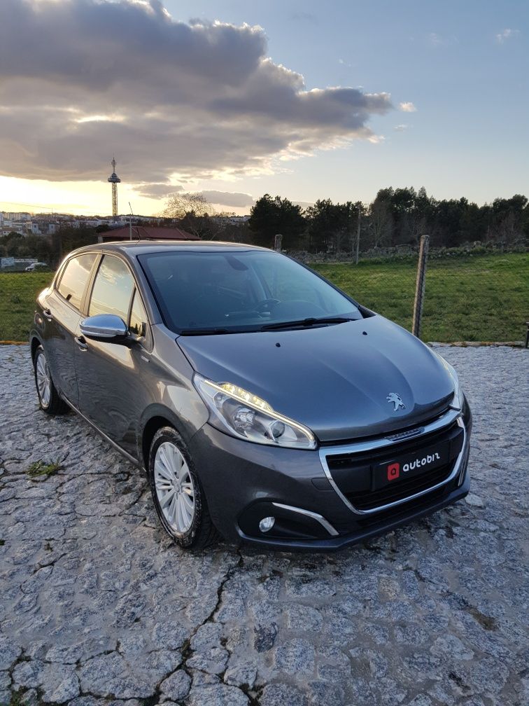 Peugeot 208 BlueHdi Style