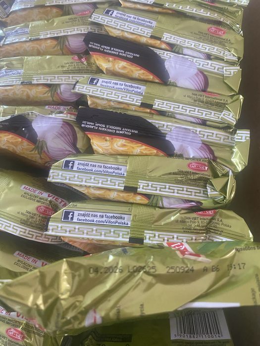 Vifon zupa błyskawiczna smak kurczaka 24szt/ 70g