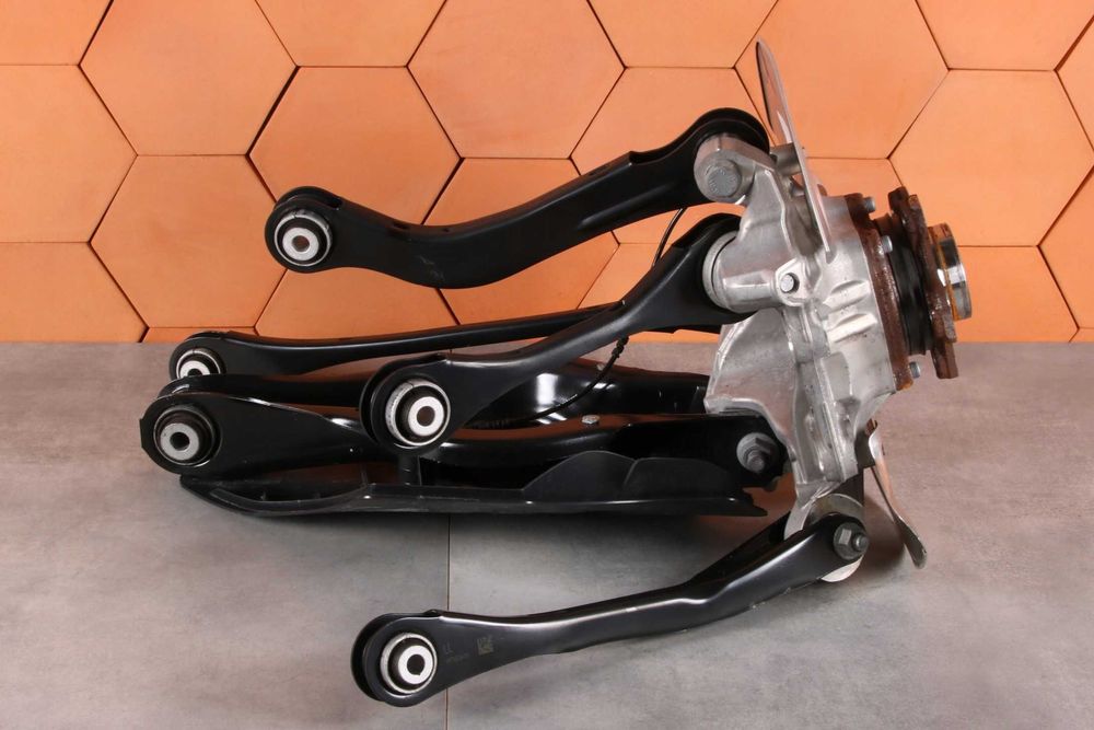 BMW 3 G20 G21 Цапфа підвіска задня ліва права