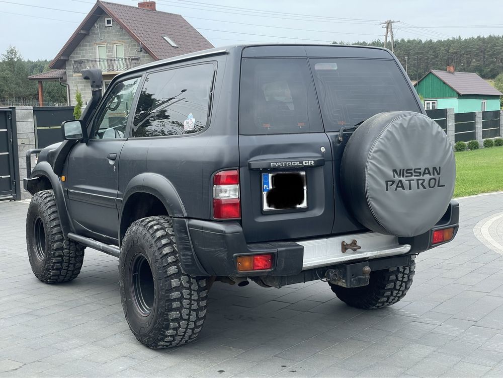 Nissan Patrol Y61 3.0D klimatyzacja sprowadzony Zarejestrowan off road