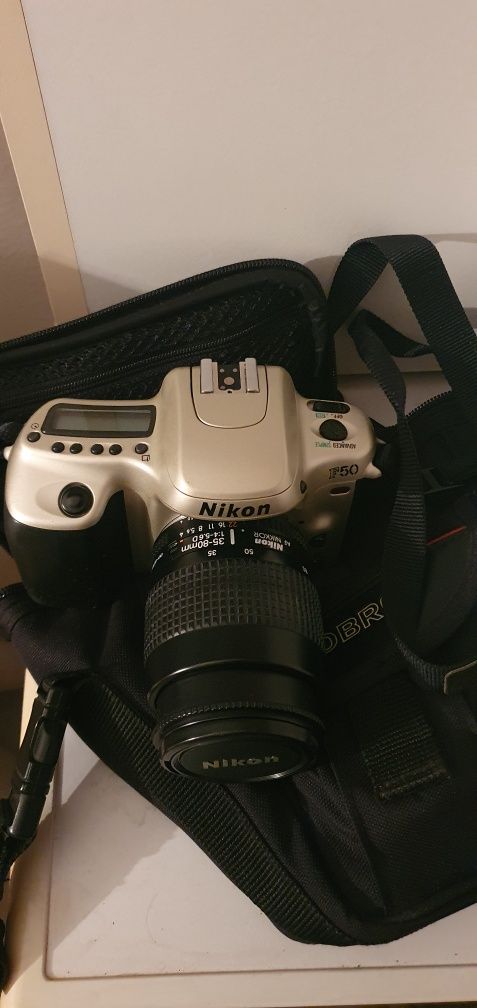 Câmara Fotográfica Nikon F50