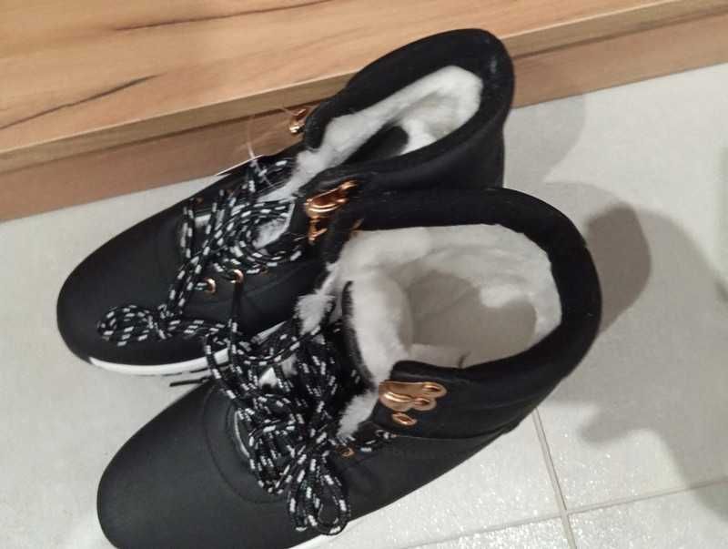 Buty sportowe śniegowce