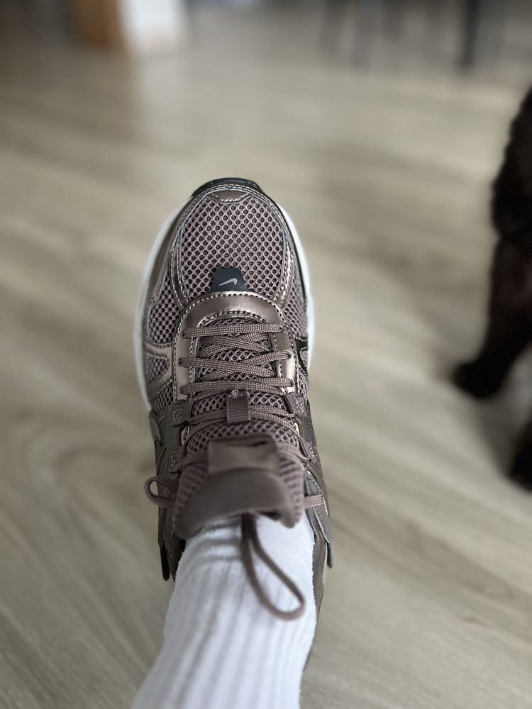 Nike V2K Run Mink Brown