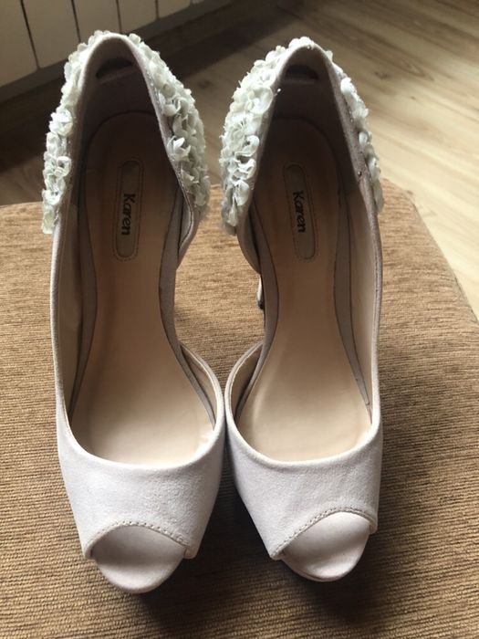 Beżowe szpilki Karen, zamszowe szpilki nude, buty na wesele