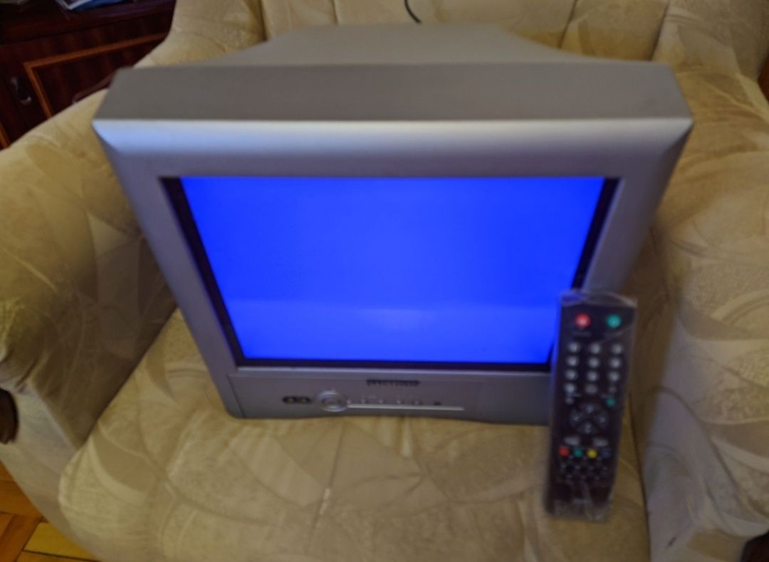 Продам кинескопный  телевизор  Rainford