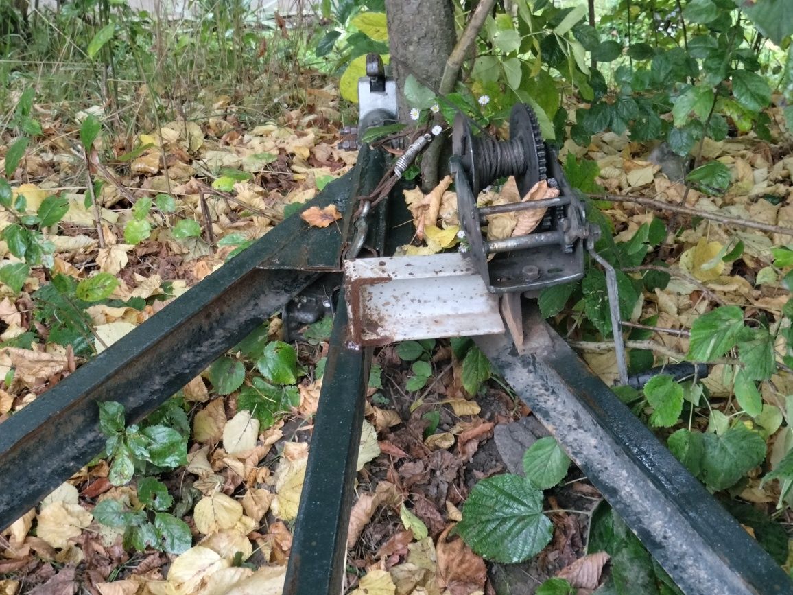 Прицеп подкатной с поворотной осью, жесткая сцепка