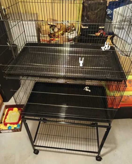 Gaiola dupla com móvel