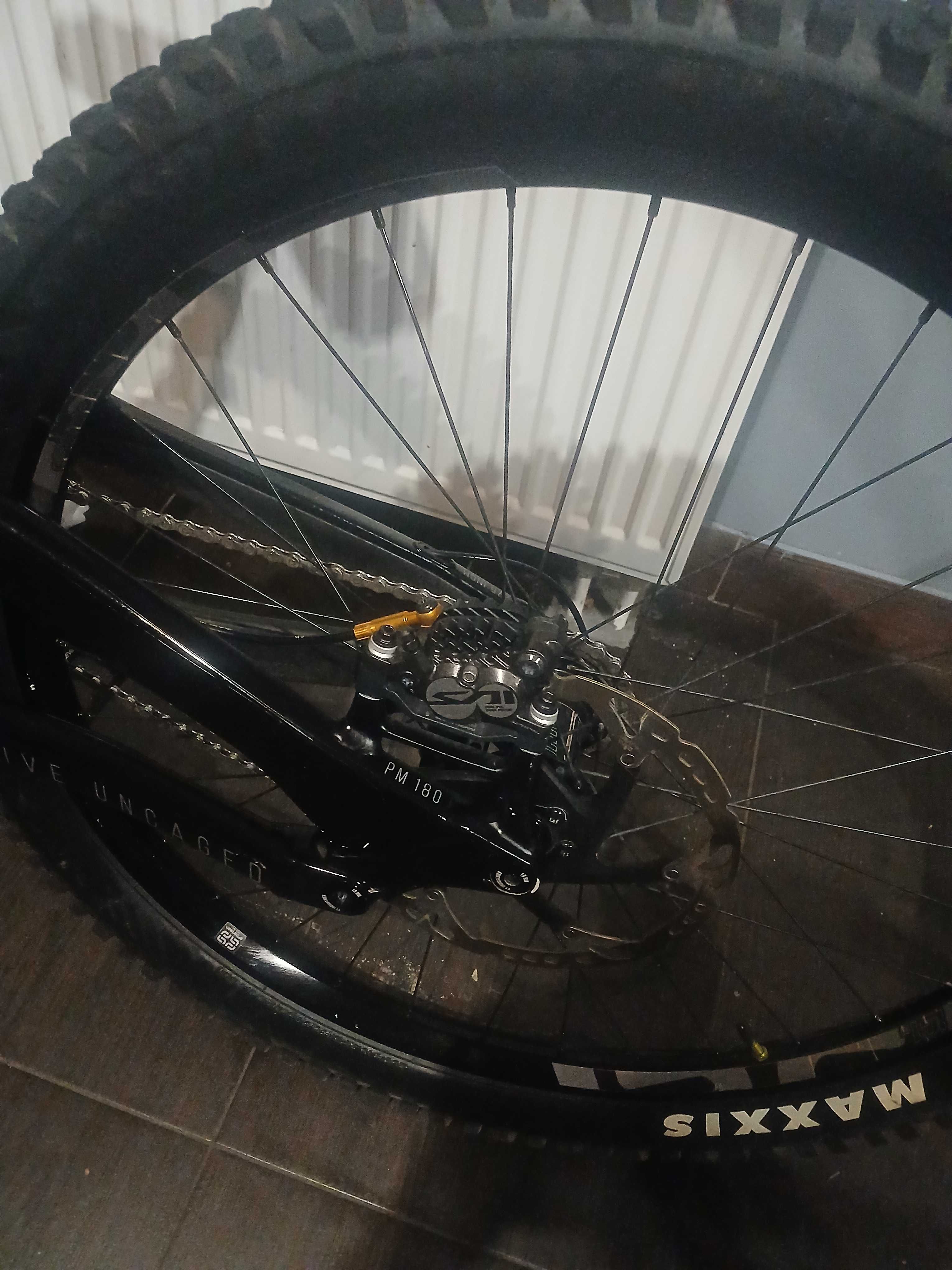 Yt tues core 1 rozmiar L 2022 downhill/freeride