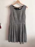 Vestido com roda branco e preto