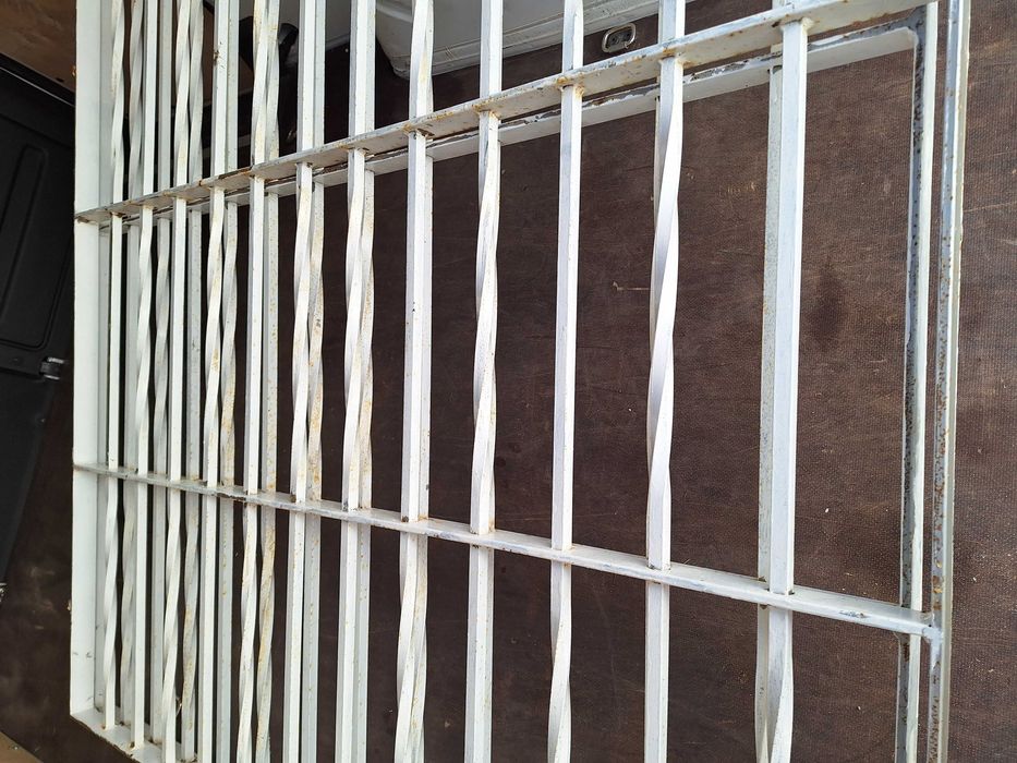 Kraty antywłamaniowe solidne