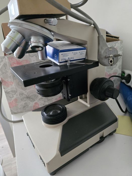Mikroskop olympus ch 2