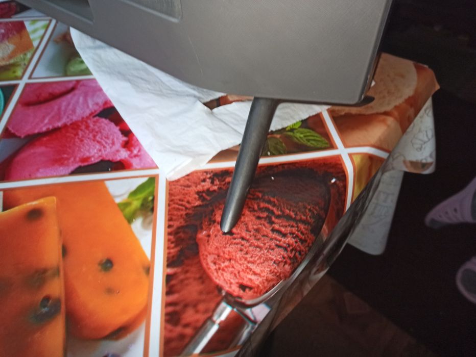 Продам телевізор смарт ТВ KIVI