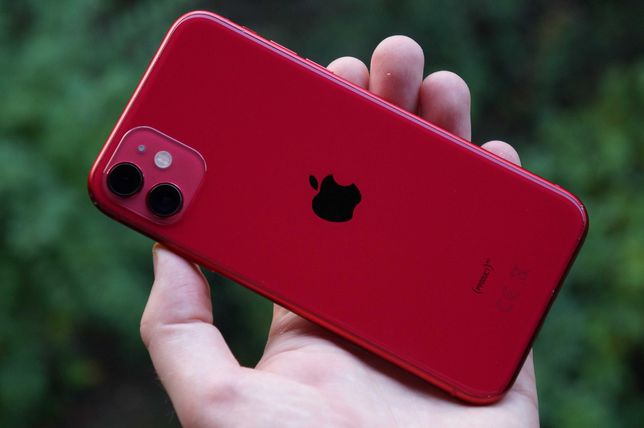 iPhone 11 128 GB Product RED™