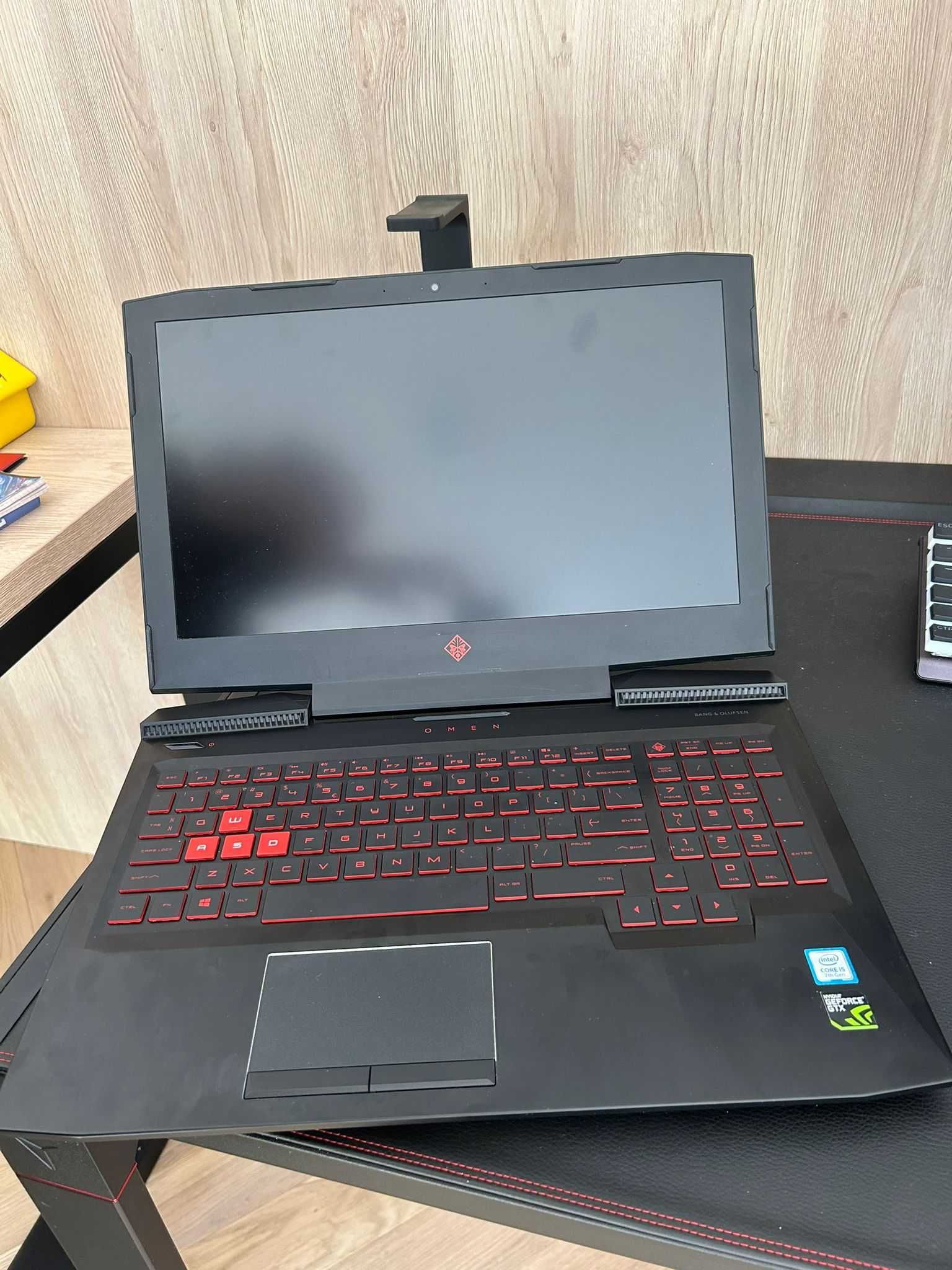 Laptop HP Omen GeForce 1050 Intel Core i5-7300HQ