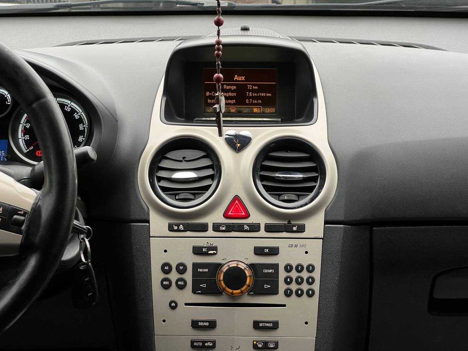 Opel Corsa 2008 року