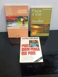 Livros de auto ajuda.