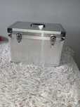 Kufer aluminiowy