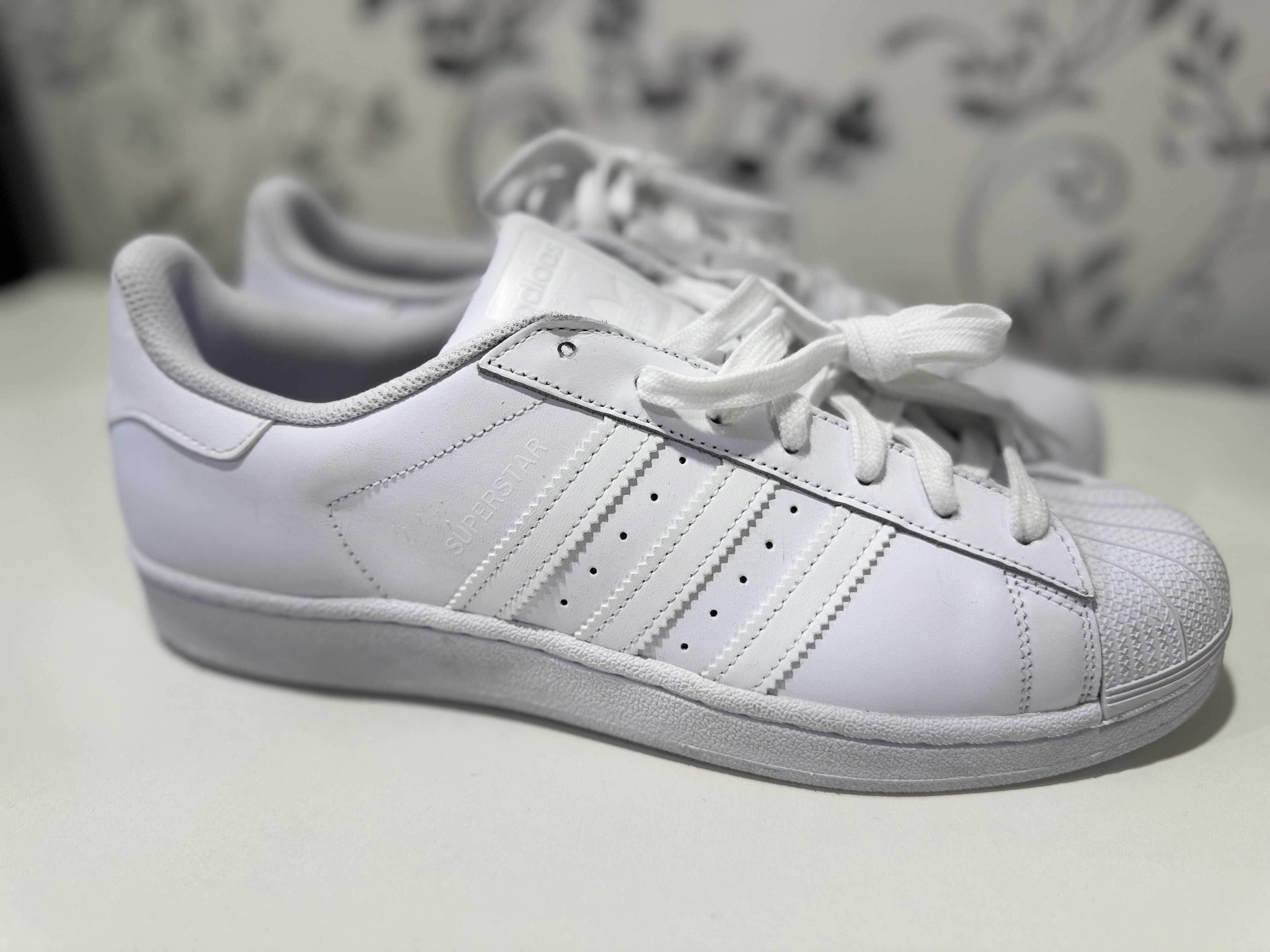 Кросівки чоловічі Adidas Superstar B27136, 44.5р