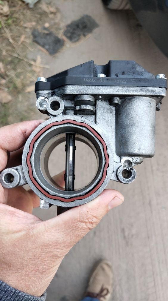 Продам дросельну заслонку  аналог 03L128063T VAG