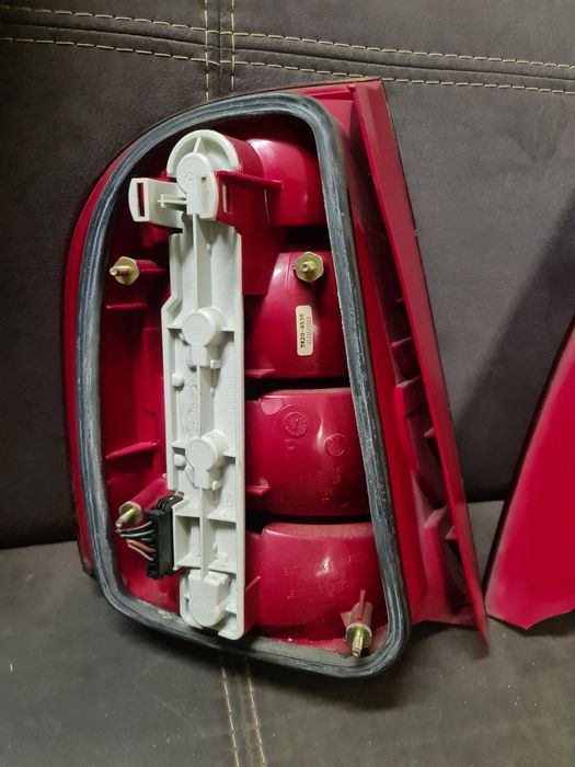 Skoda fabia 1 lampy tył HB