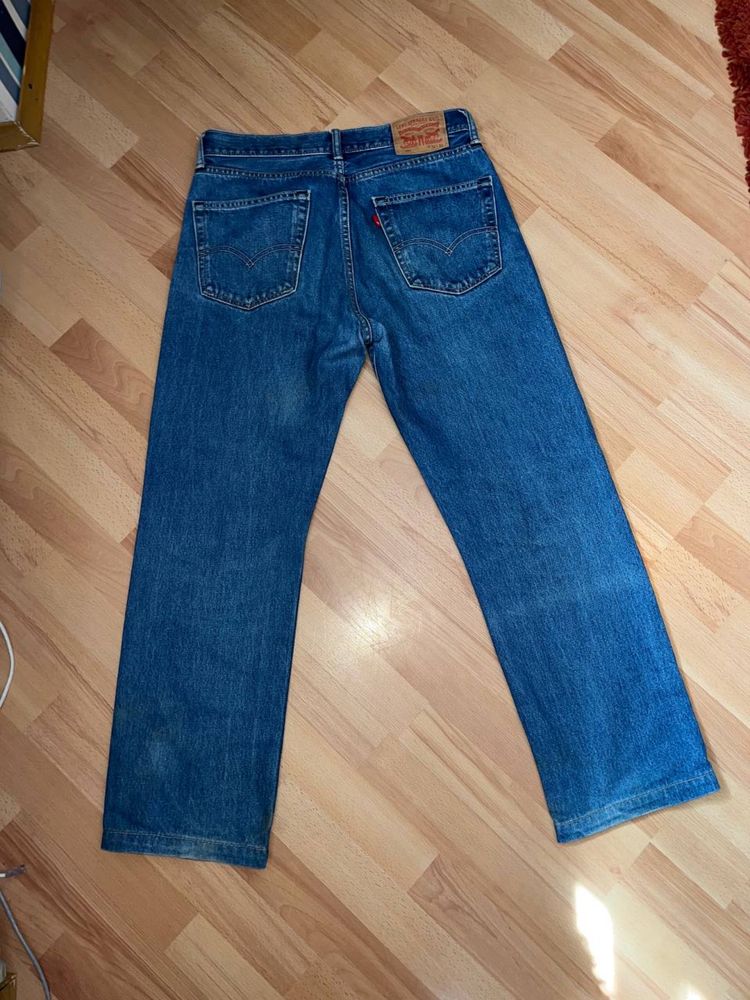 продам джинсы levis 751