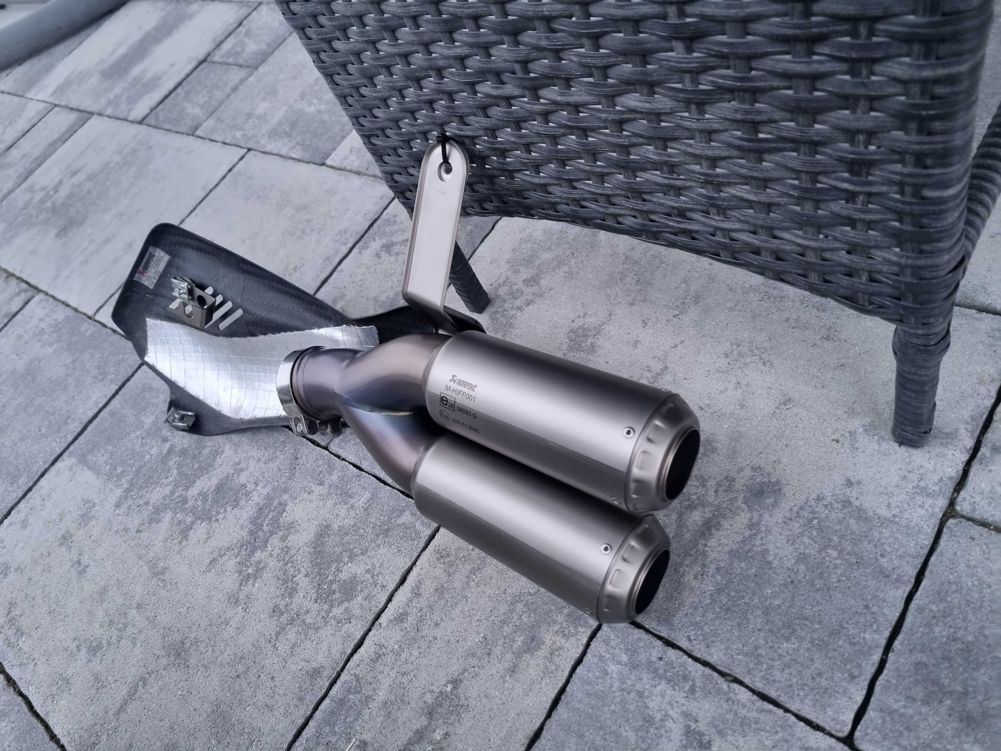 Ducati Multistrada 1200 i 1260 Enduro/Pro 950 /S V2/S Tłumik Akrapovic