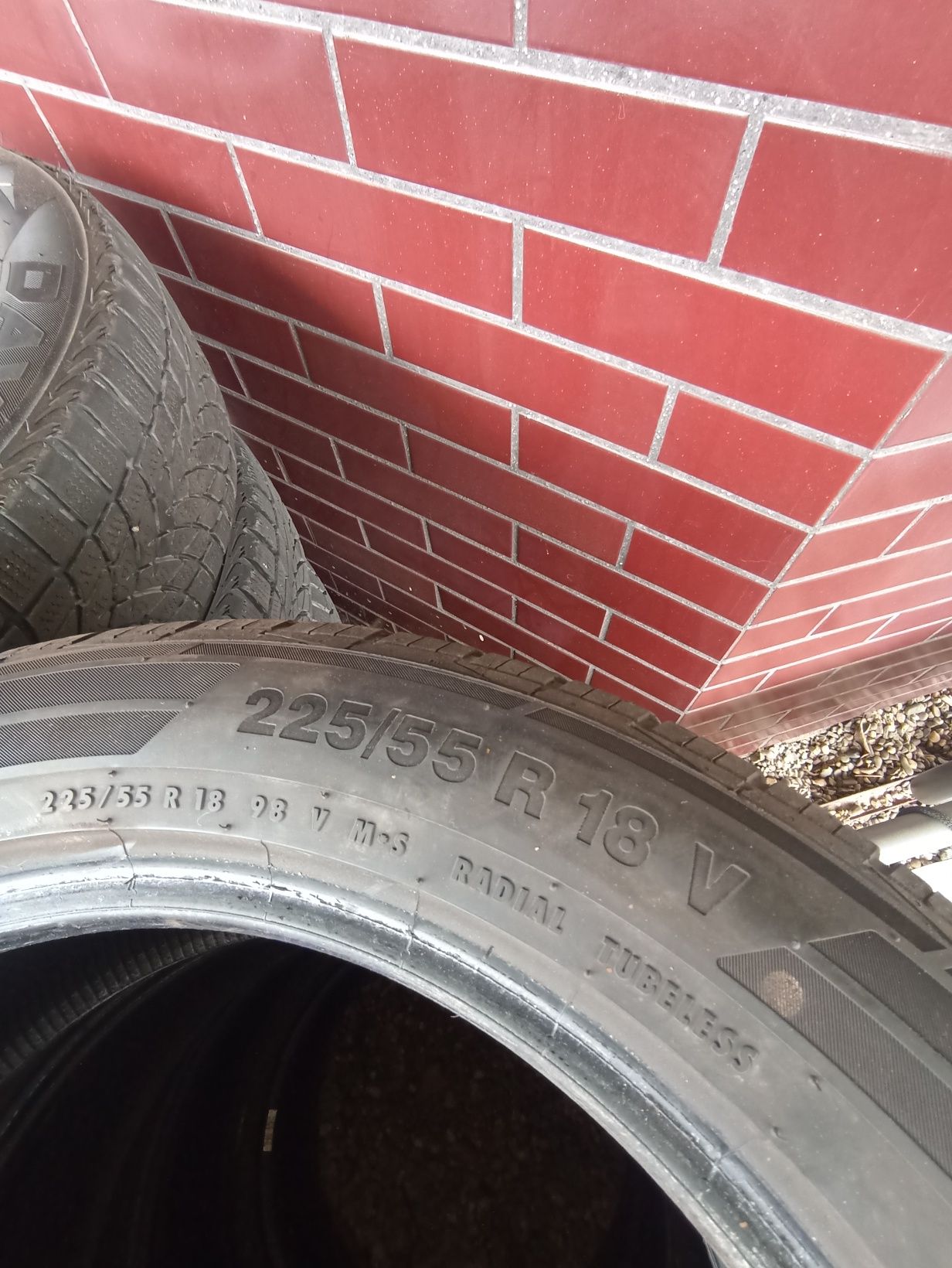 Opony Lato  Continental 225/55/R18  4szt