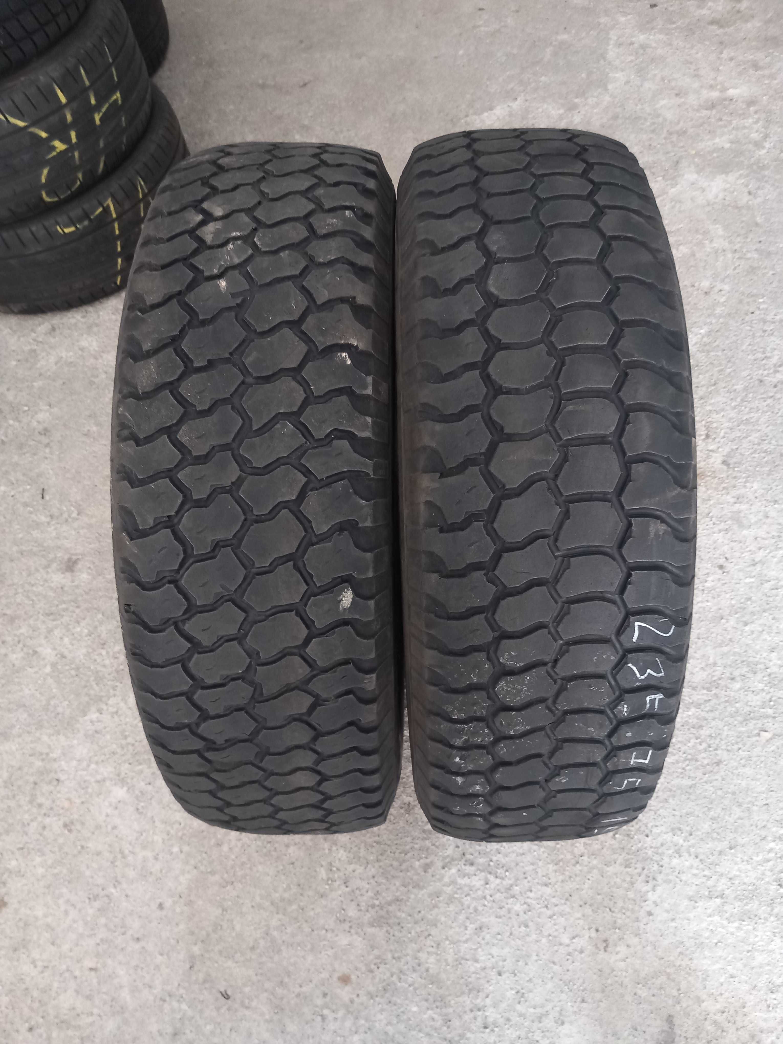 4 Pneus 235/75R15 4x4 Bridgestone e Goodyear