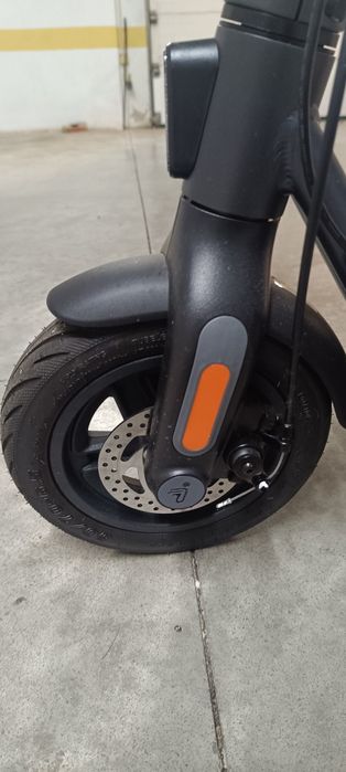 Trotinet Ninebot by Segway F2E