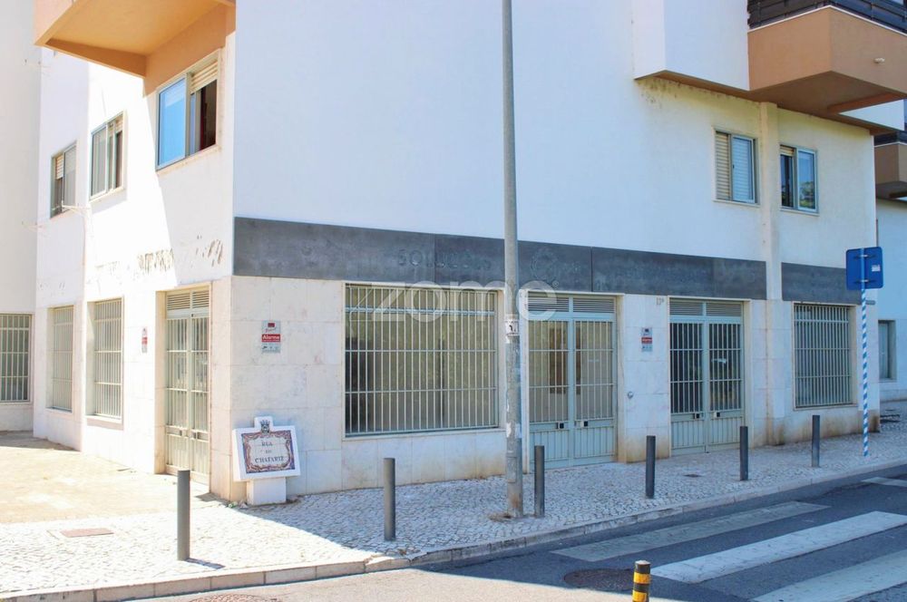 Imóvel Comercial em Oeiras