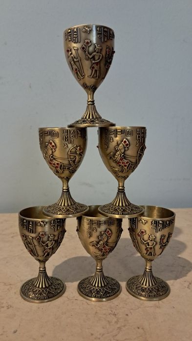 6 nowych kieliszków z Egiptu. Ze stali nierdzewnej.