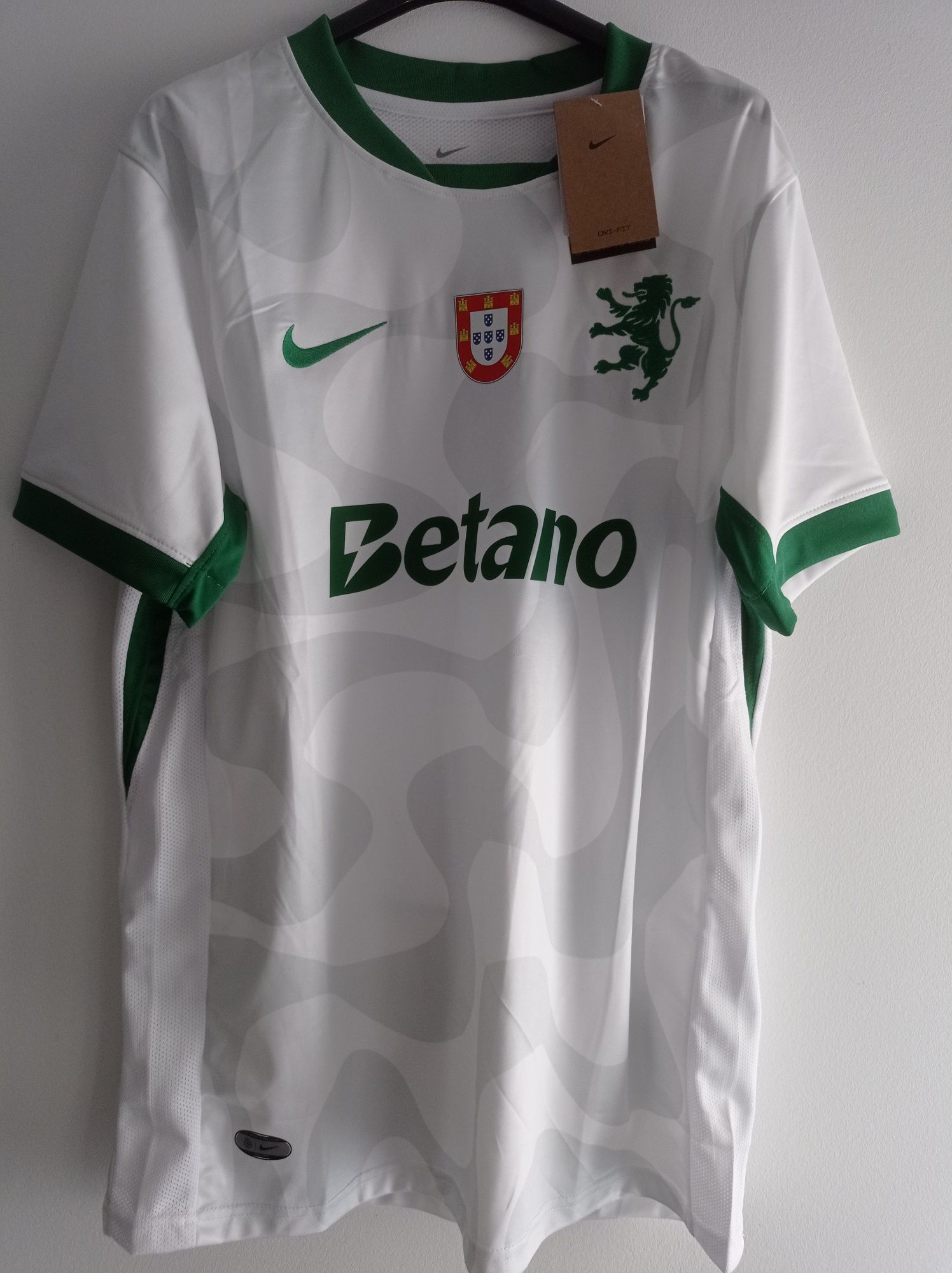 Camisola  Sporting alternativa  25/26