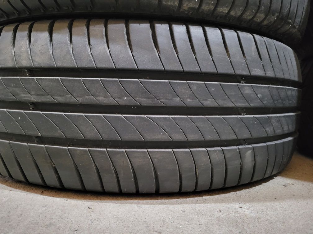 235/60R17 Michelin agilis склад 225