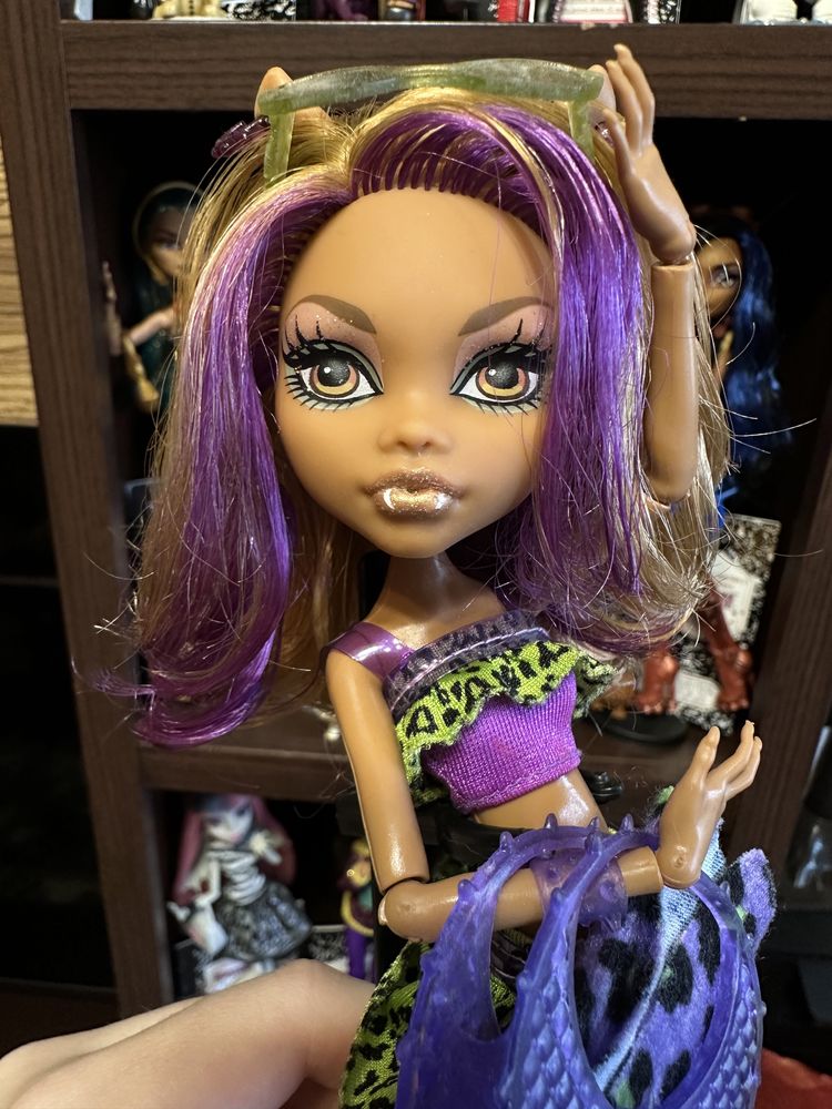 Monster high лялька