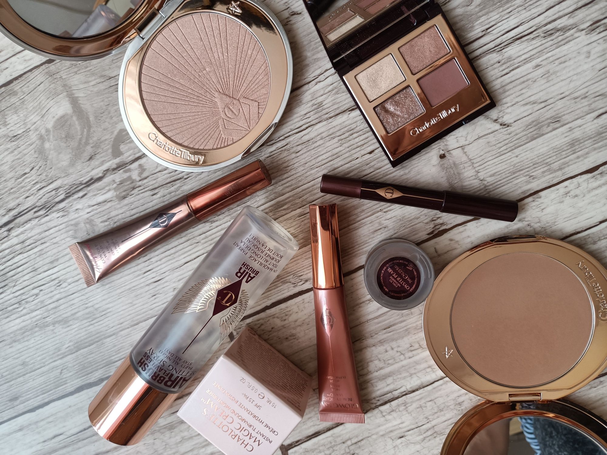 Cena ostateczna! Zestaw 9 kosmetyków Charlotte tilbury