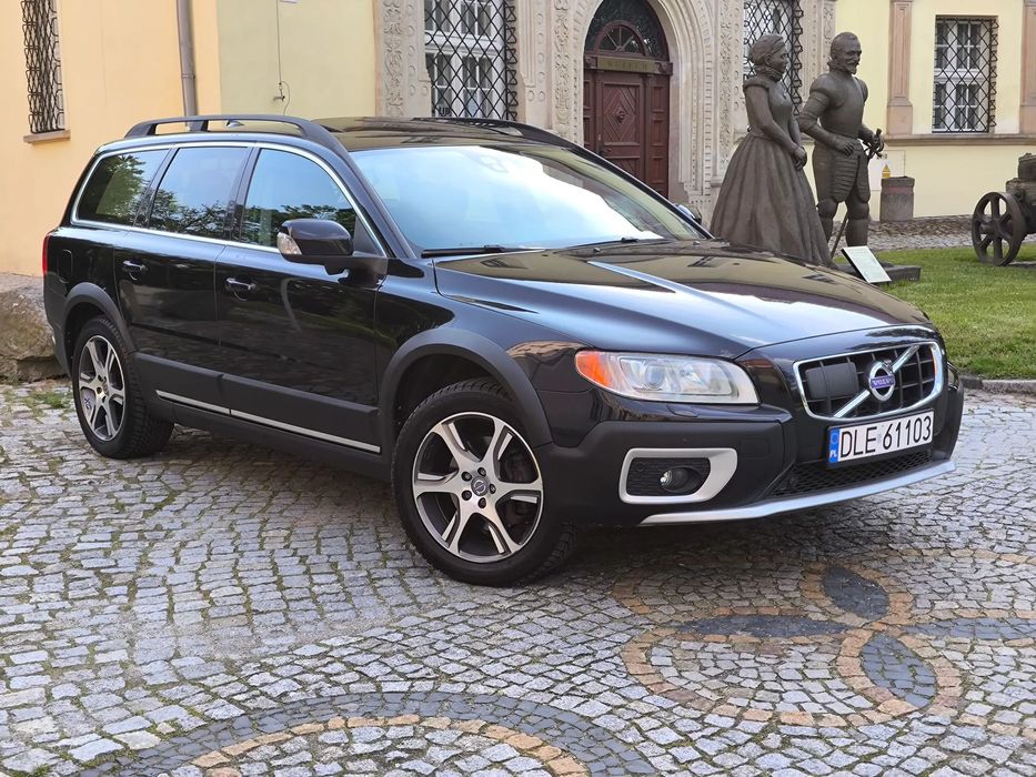 Volvo XC 70 ACC Monitory KeyLess Skóry 4x4 Automat Super Stan El. Klapa