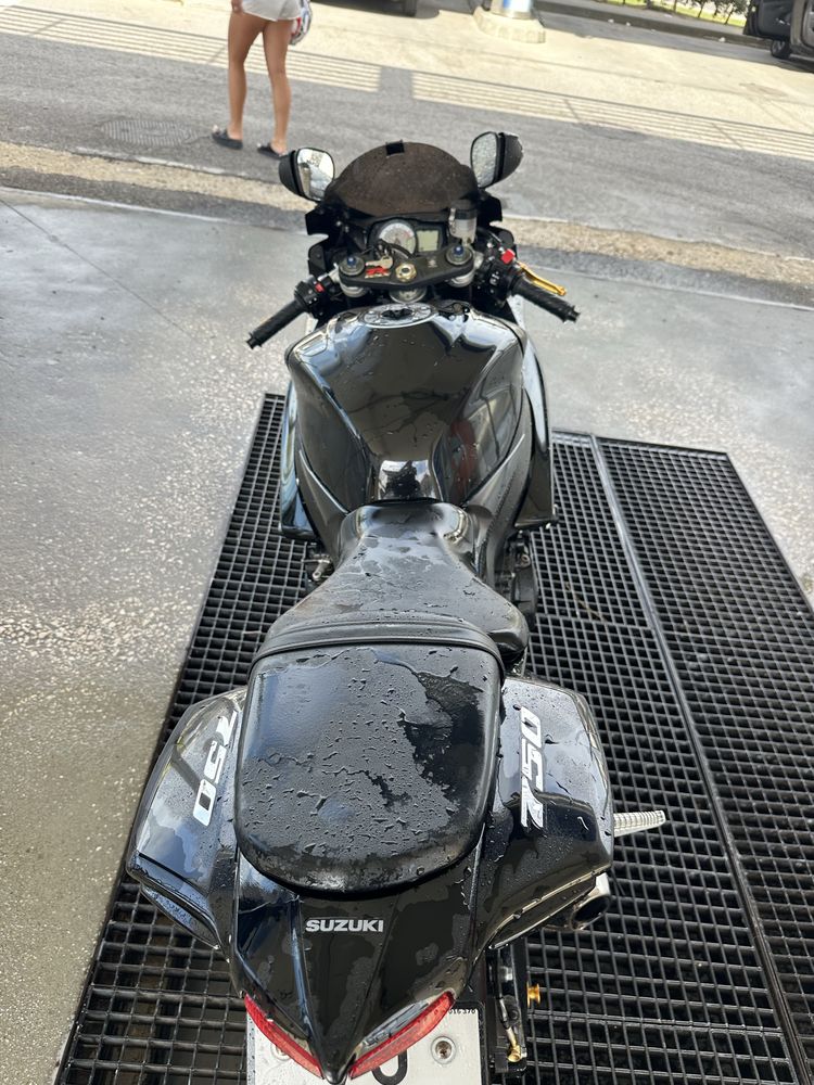 Vendo gsxr 750 k9