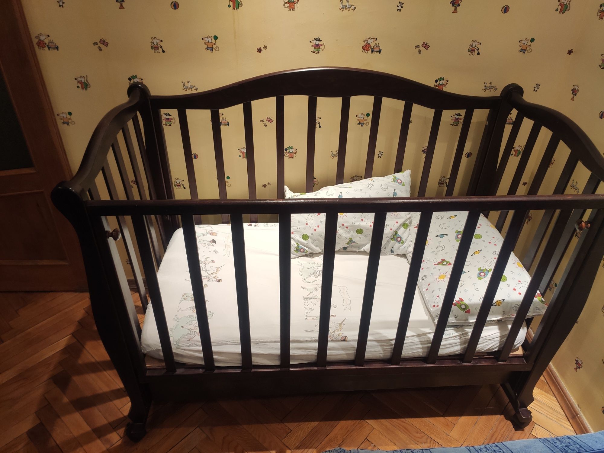 Дитяча кроватка Верес