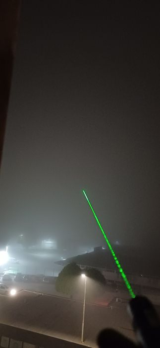 Potente Laser a bateria