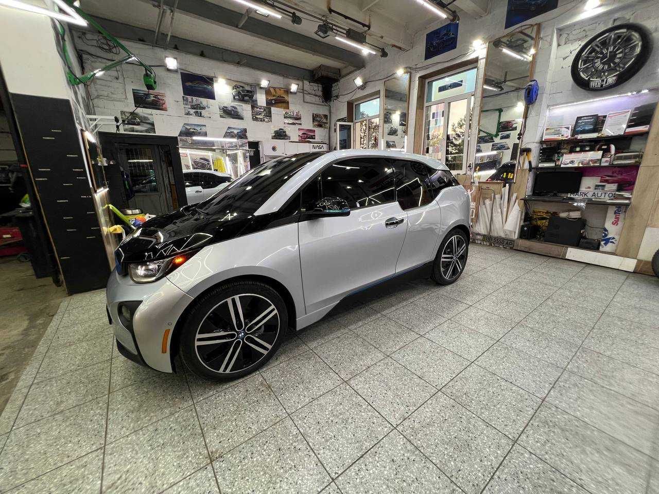 Продаж авто BMW I3