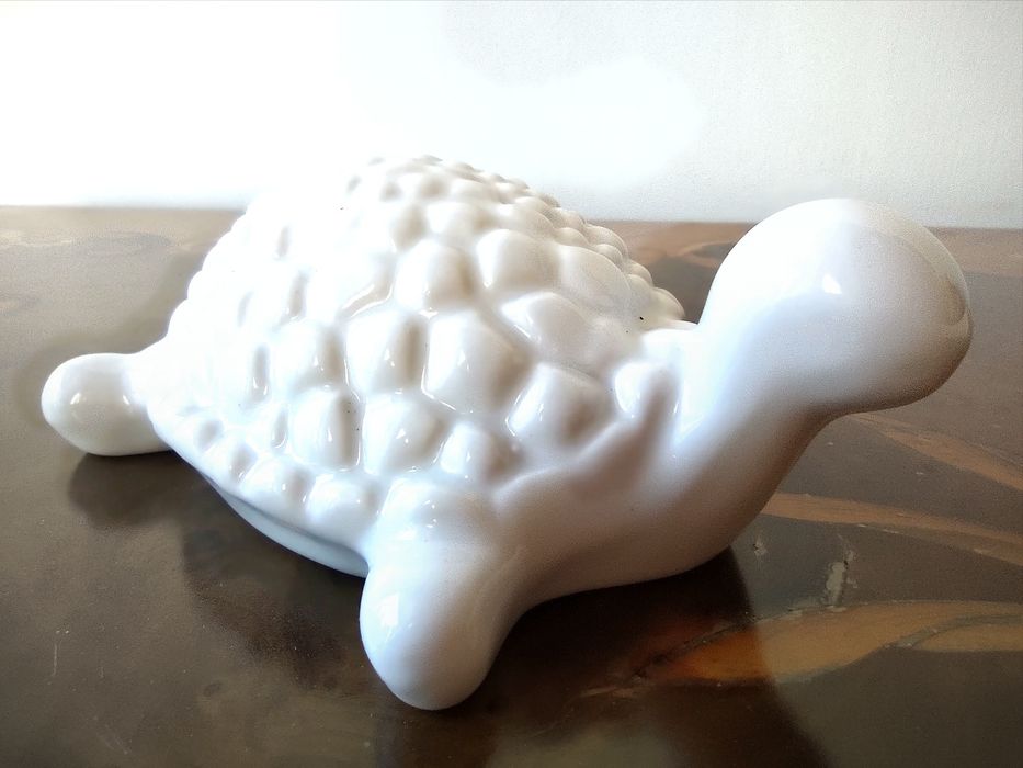 Porcelana NIE Ćmielów Bogucice figurka żółw kolekcja PRL