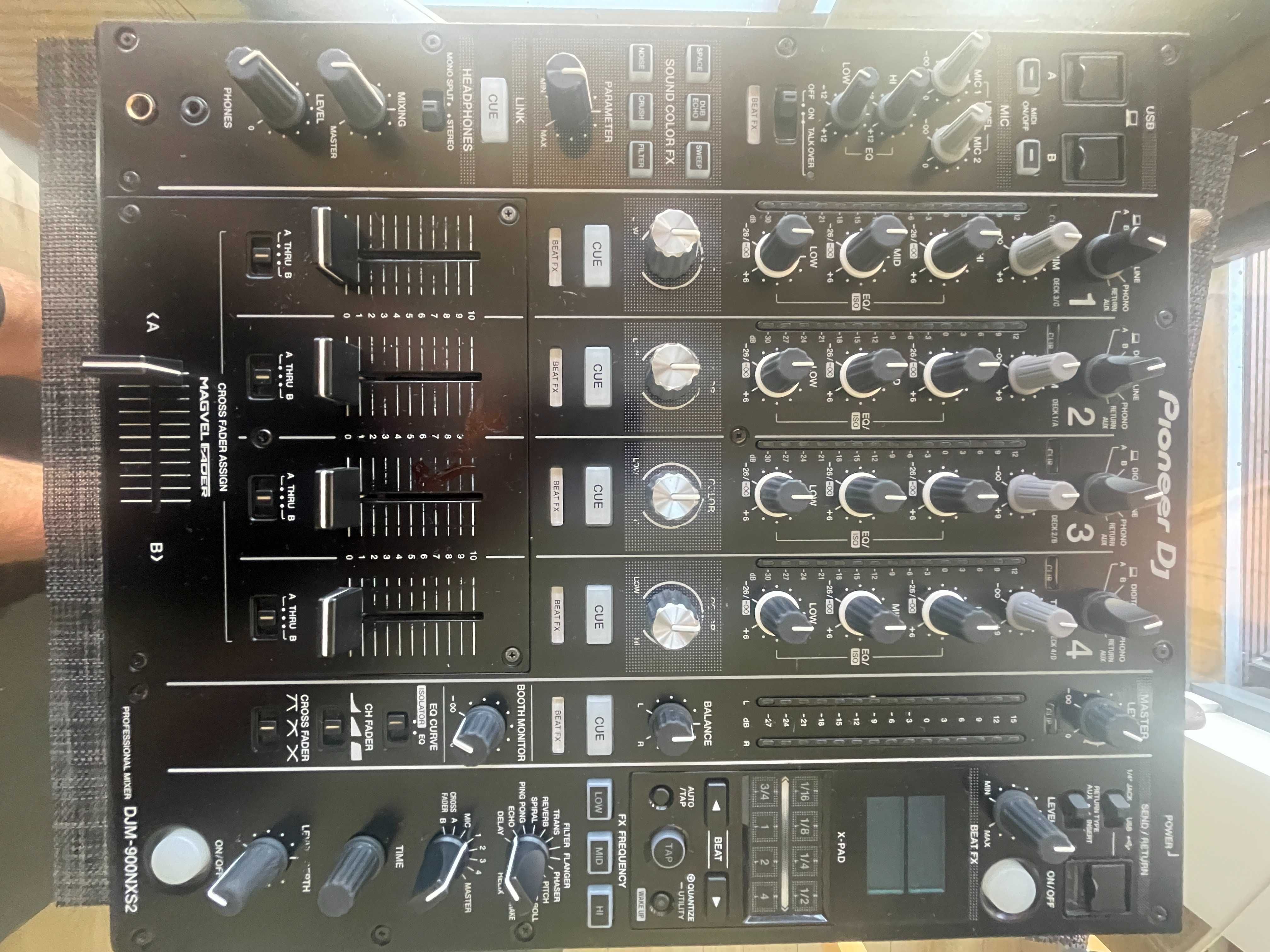 Mixer Pioneer DJM 900 Nexus 2