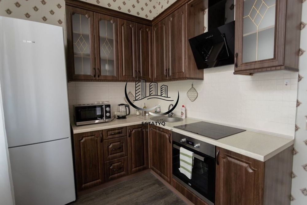 Здам 2х-поверхову квартиру, Центр. м. Архітектора Бекетова