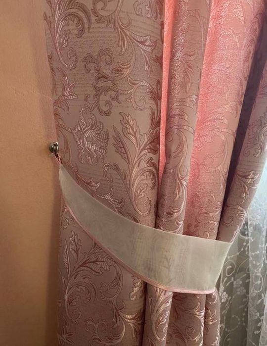 Штори з ламбрекеном