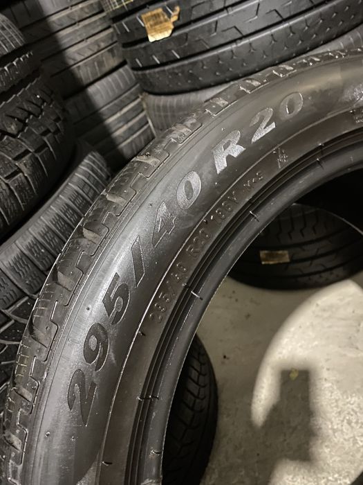 295/40 R20 Pirelli Scorpion 20г, пара шин зимних.