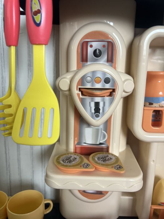 Кухня дитяча (вода, світлові і звукові нфекти)