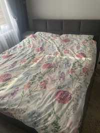 Łóżko tapicerowane z pojemnikiem