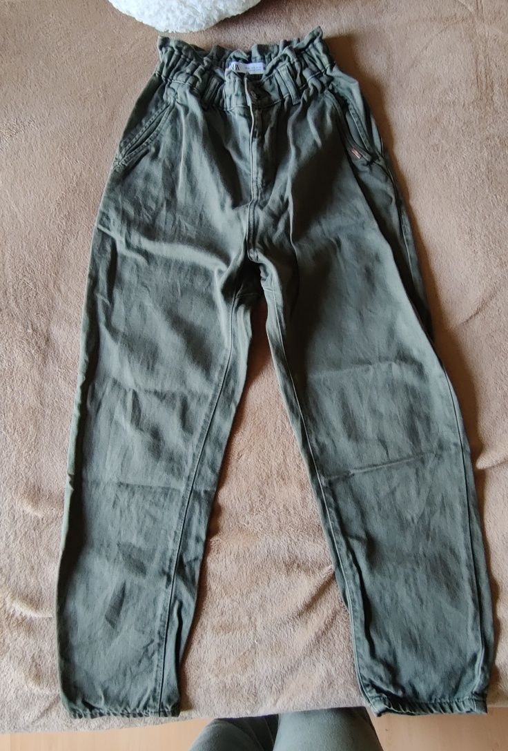 Mom  Jeans  Zara